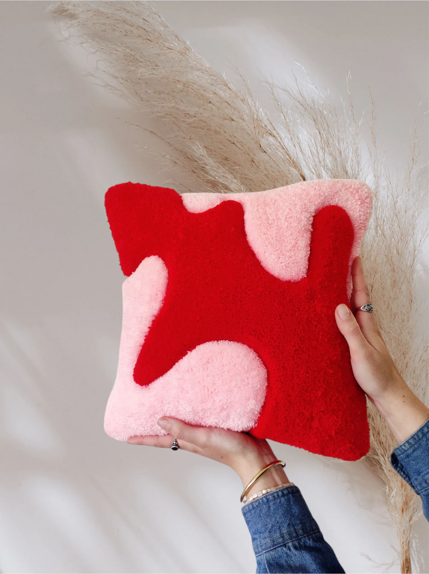COUSSIN ROSE & ROUGE