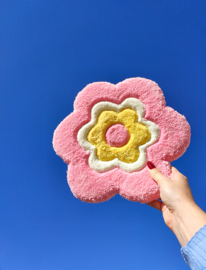 PETIT TAPIS/SUSPENSIONS MURALES FLEURS