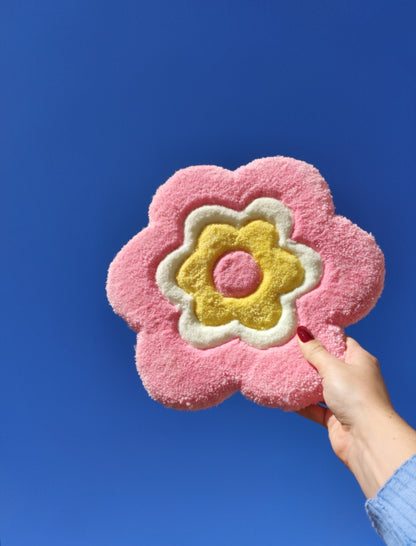 PETIT TAPIS/SUSPENSIONS MURALES FLEURS